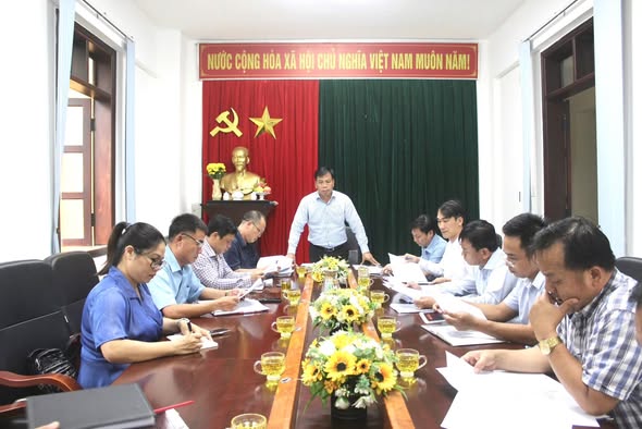 HỘI NGHỊ BCH ĐẢNG UỶ UBND XÃ DRAY BHĂNG (MỞ RỘNG)