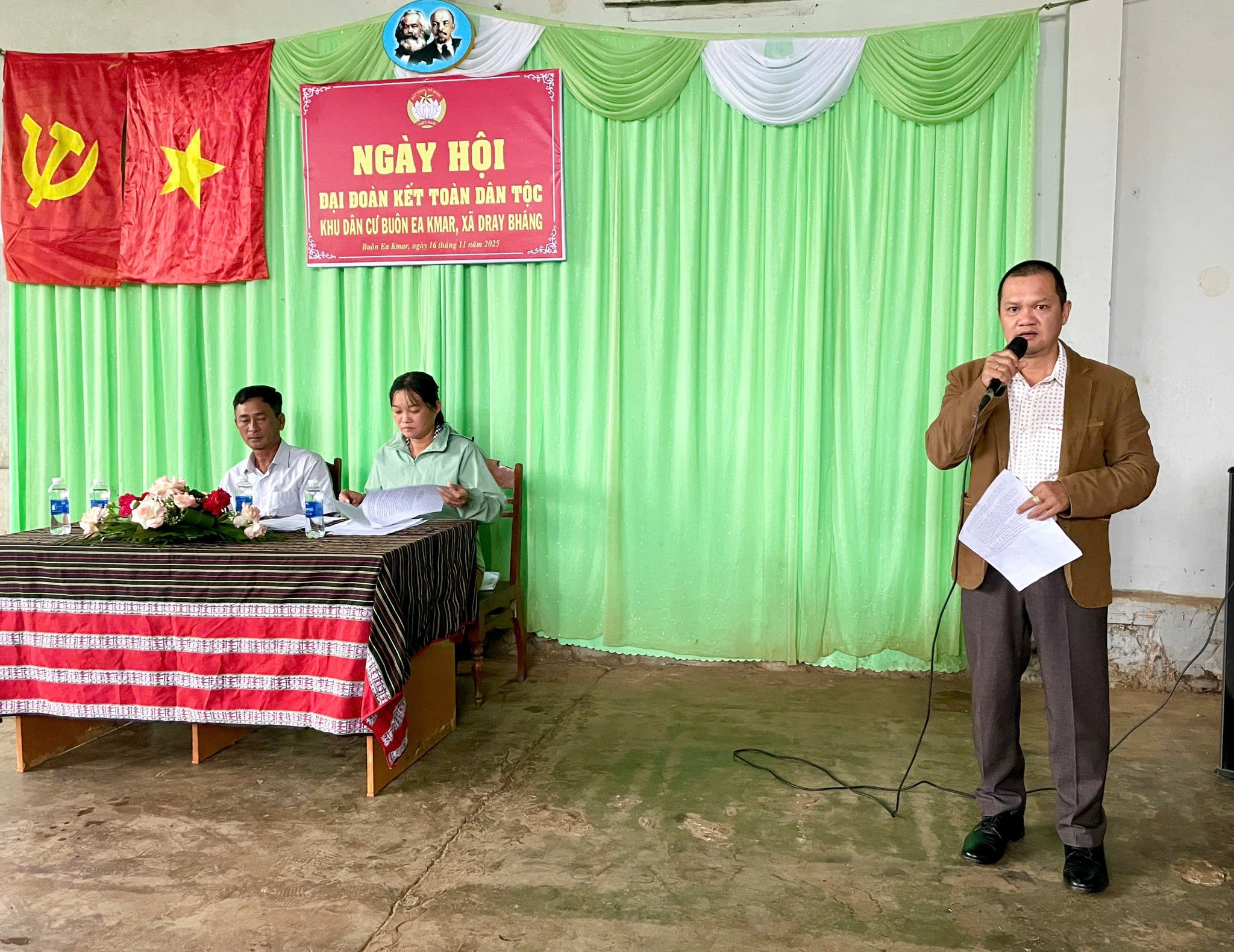 BUÔN EA KMAR TỔ CHỨC NGÀY HỘI ĐẠI ĐOÀN KẾT TOÀN DÂN NĂM 2025