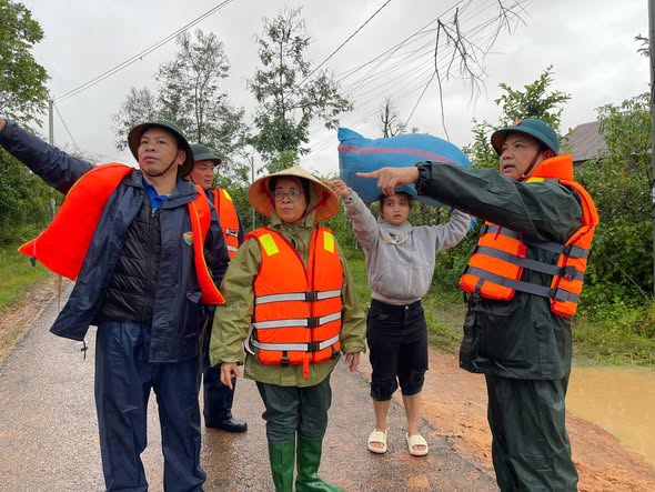 Dray Bhang nỗ lực cao nhất đảm bảo an toàn cho người dân trong mưa lũ