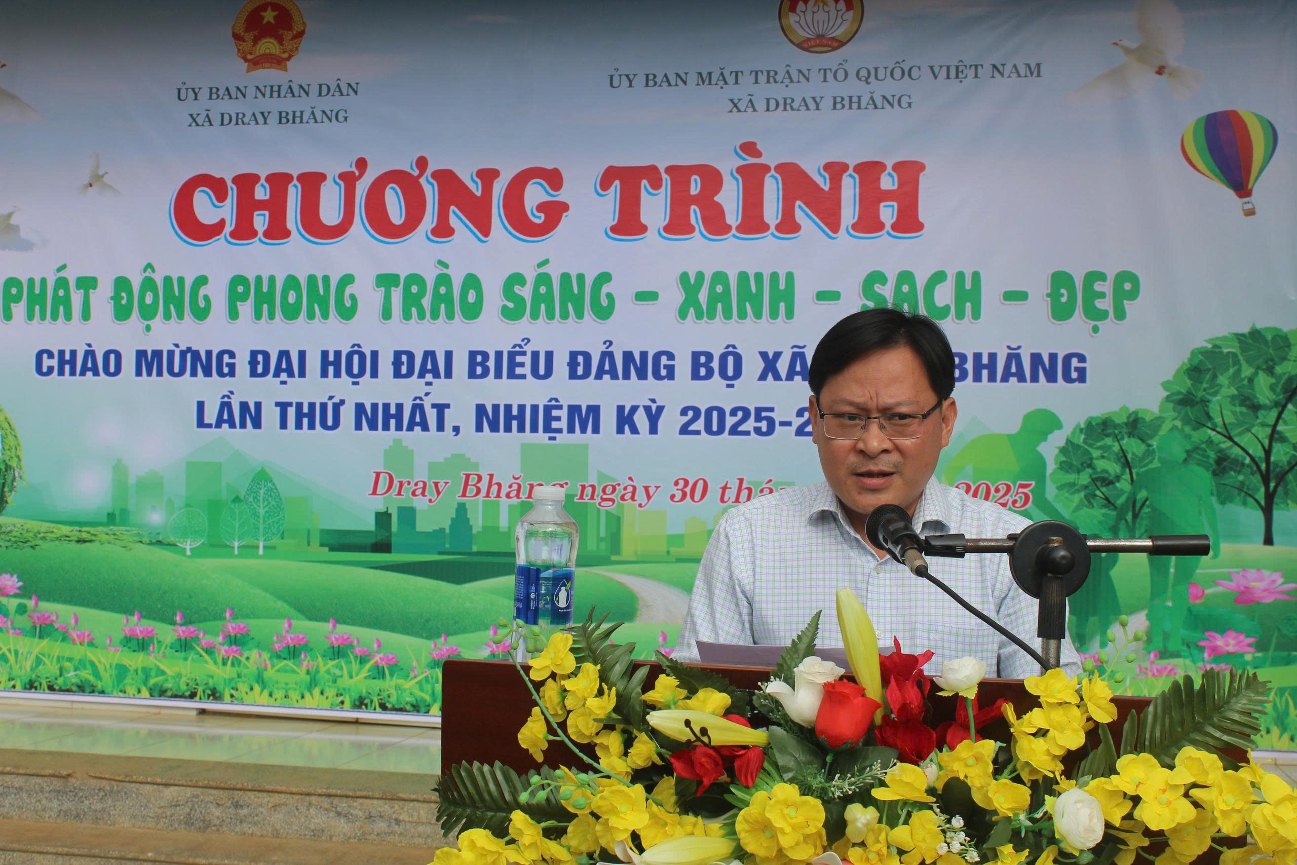 XÃ DRAY BHĂNG TỔ CHỨC CHƯƠNG TRÌNH PHÁT ĐỘNG PHONG TRÀO “SÁNG – XANH – SẠCH – ĐẸP”.