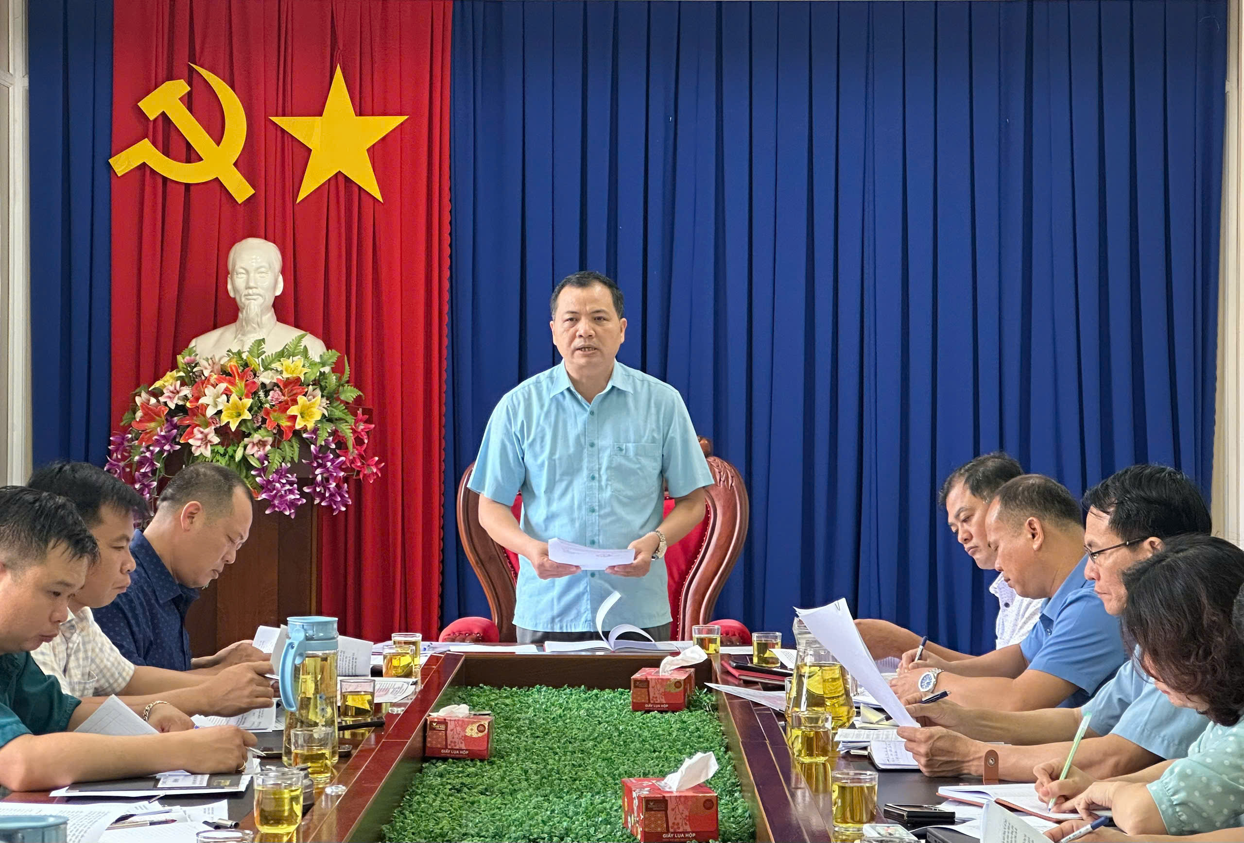 Họp Tiểu ban văn kiện Đại hội đại biểu Đảng bộ xã lần thứ I nhiệm kỳ 2025 - 2030