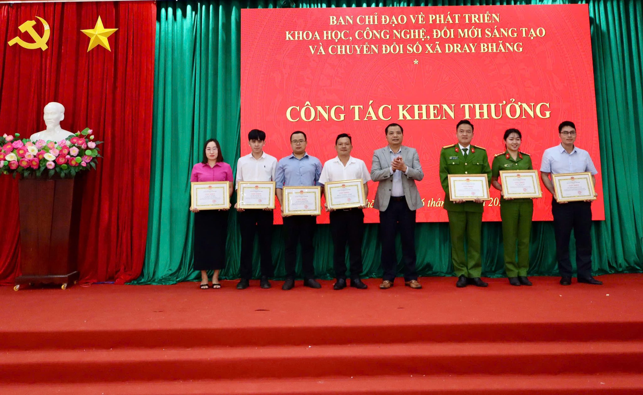 XÃ DRAY BHĂNG SƠ KẾT THỰC HIỆN NGHỊ QUYẾT SỐ 57-NQ/TW NĂM 2025