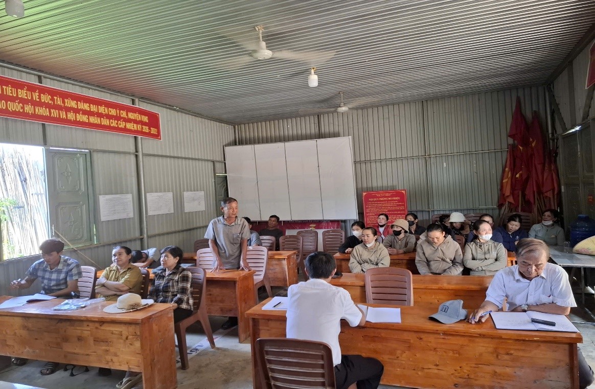 TỔ TIẾT KIỆM VÀ VAY VỐN NÊU CAO TRÁCH NHIỆM TRONG VIỆC HỌP BÌNH XÉT CHO VAY VỐN NGÂN HÀNG CHÍNH SÁCH XÃ HỘI