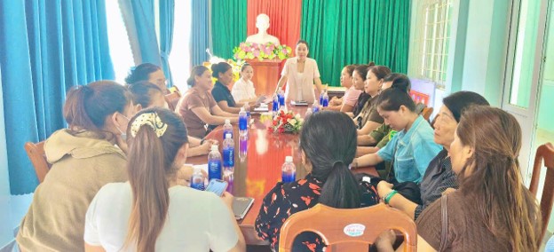 HỘI LHPN XÃ DRAY BHĂNG TỔ CHỨC HỘI NGHỊ NÂNG CAO VAI TRÒ, TRÁCH NHIỆM TRONG CÔNG TÁC QUẢN LÝ VỐN VAY TÍN DỤNG CHÍNH SÁCH